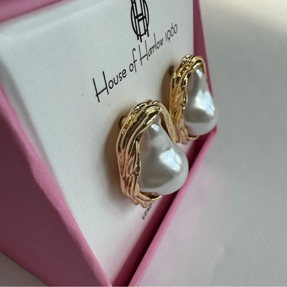 House of Harlow 1960 Faux Baroque Pearl Gold Tone Statement Stud Earrings NIB